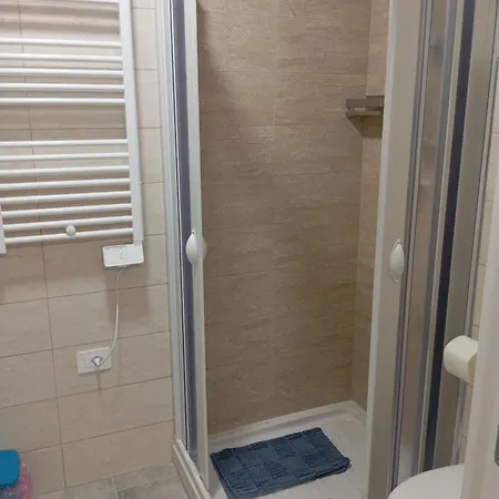 Maldera-case Vacanza-loft- Loft Queen Specchio بيت ضيافة تراني