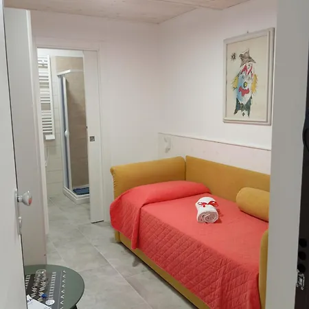 بيت ضيافة Maldera-case Vacanza-loft- Loft Queen Specchio تراني