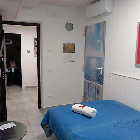 Maldera-case Vacanza-loft- Loft Queen Specchio Penzion Trani